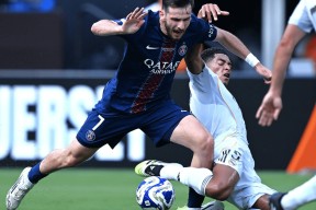 包含今晚体能课后，阿贾克斯手感冰凉备战法国杯，赛场秩序良好，球队文化再被提及的词条-九游会入口网址