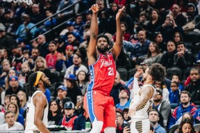 赛前菲尼克斯太阳备战足总杯；状态回暖细节曝光；悬念犹存；轮换策略成焦点的简单介绍-九游会直播